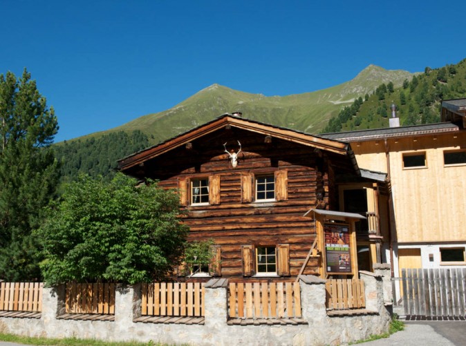 Chalet_Berghof_Aussenansicht_Sommer