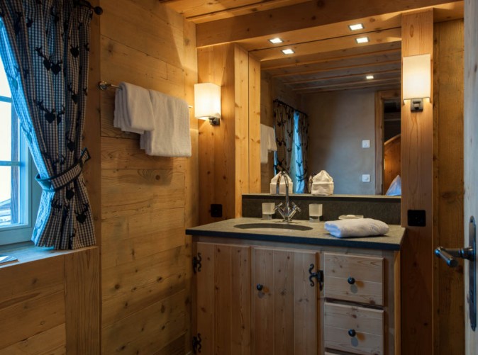 Chalet_Berghof_Haus_Badezimmer