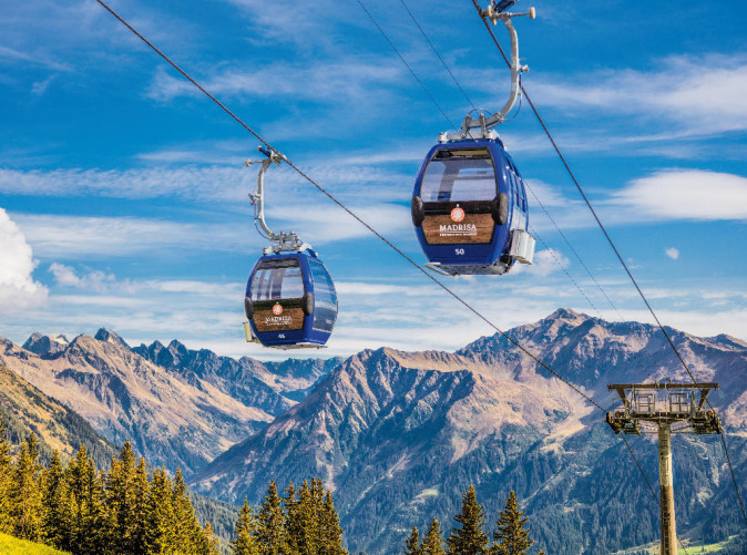 Madrisa_Bahn_Berge_Masten_(C)AndreaBadrutt