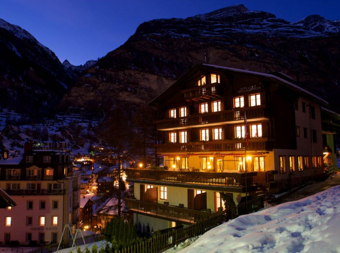 Bellavista_Aussenansicht_Nacht