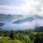 (c)LuzernTourismus_Elge_Kenneweg_rigi_sicht_auf_vitznau_weggis_buergenstock_MG_8663
