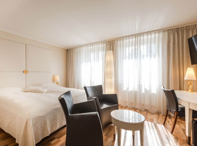 Des_Balances_Zimmer1