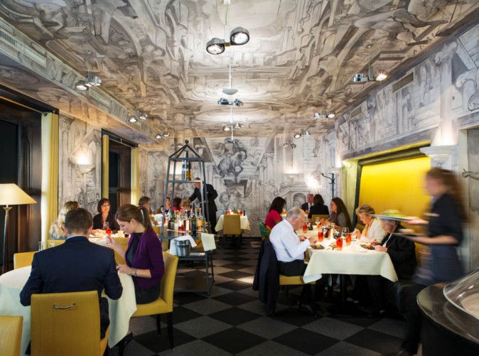 Ambassador_Restaurant6