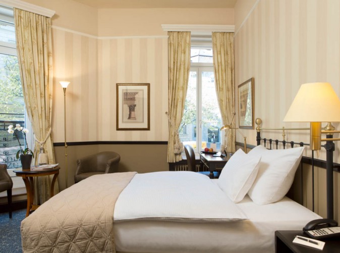 5_Ambassador_Zimmer1