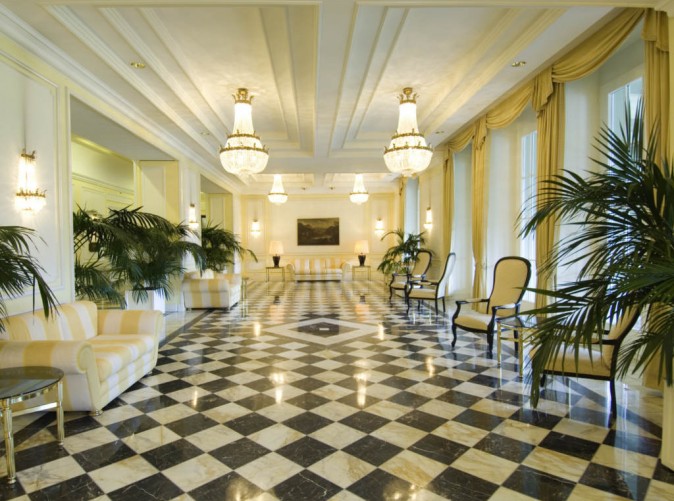 Lobby_1_Victoria-Jungfrau