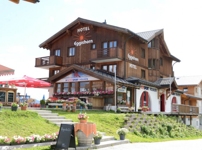 Eggishorn_Aussenansicht2_Sommer