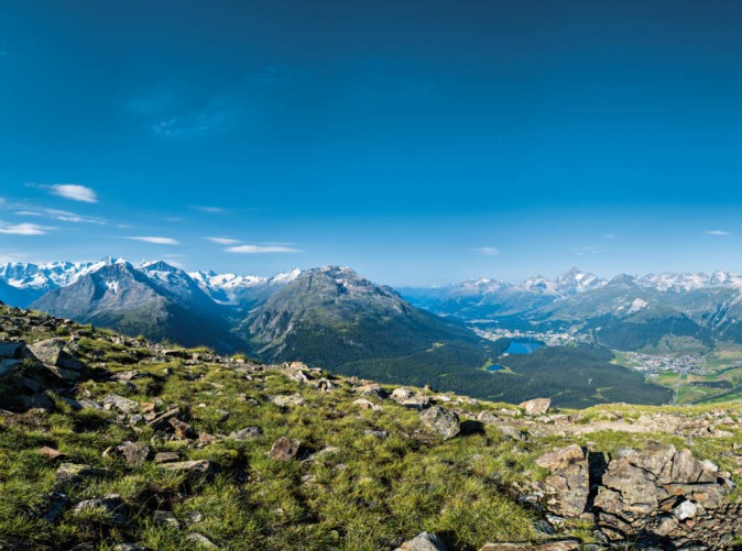 7_Muottas_Muragl_Aussicht_Engadiner_Seenplatte_swissimage