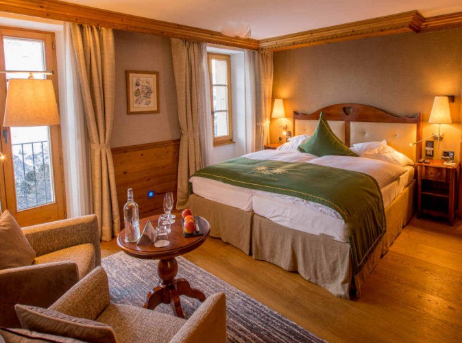 242_Zimmer_Riffelalp_8