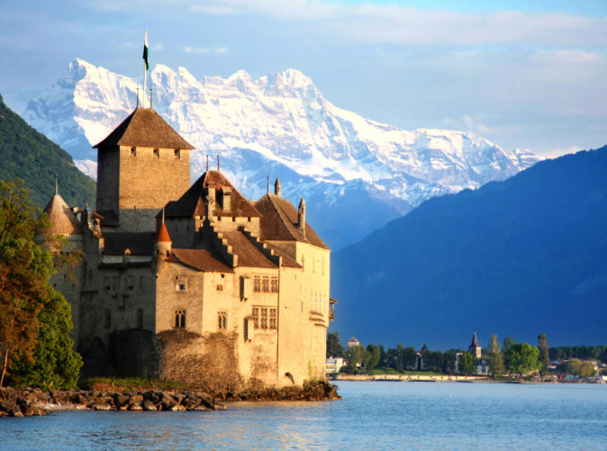 0050_vladimir-mucibabic-shutterstock.com-3864x2568