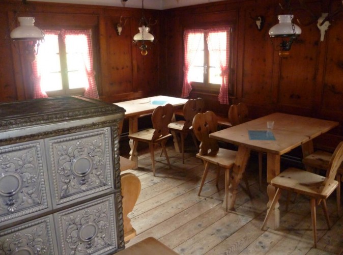 Parkhuette_Varusch_Stube