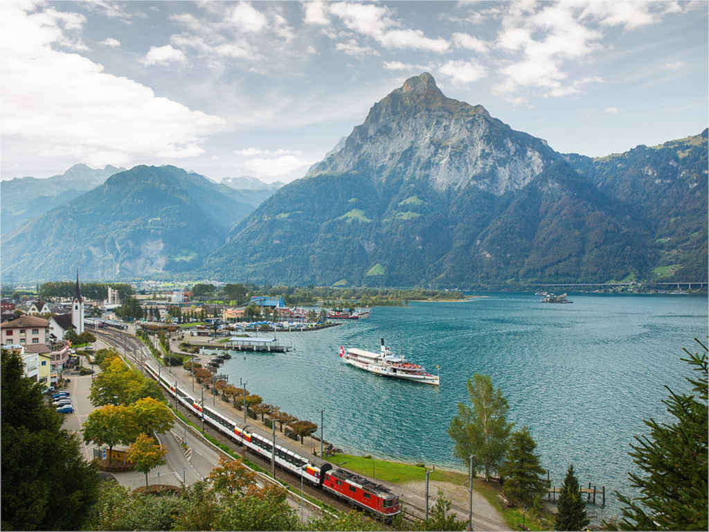 1 Gotthard Panorama Express  Schoene Aussichten Touristik Fluelen1 ©SBB CFF FFS