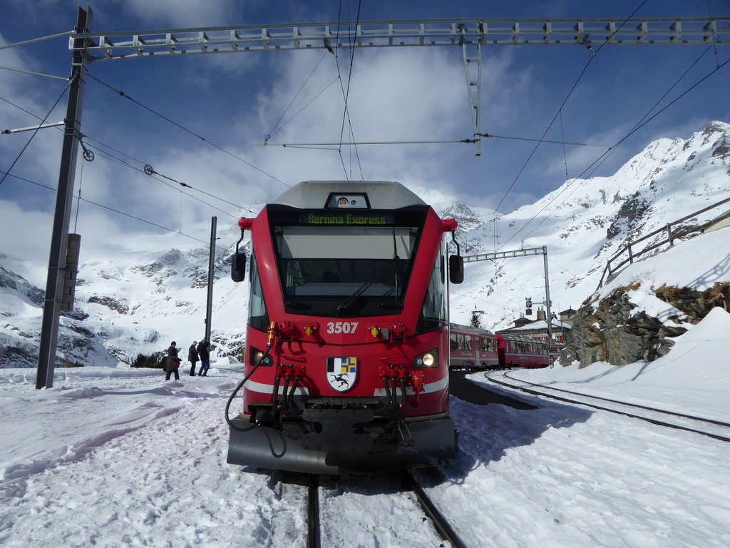 Bernina Express Schoene Aussichten Touristik