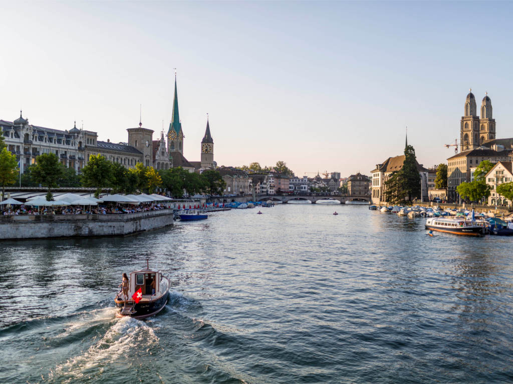 Zürich Limmat Grossmünster